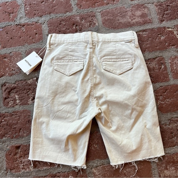 NWT MOTHER Women The Shaker Prep Short Fray High Rise Vanilla Size 24 raw hem - Picture 2 of 16